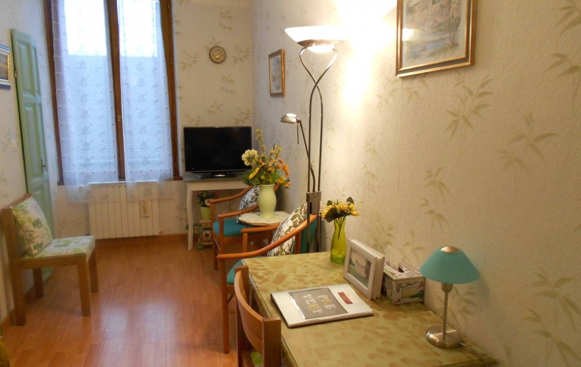 Location de vacances - Villa à Saint-Nicolas-des-Motets - coin tv