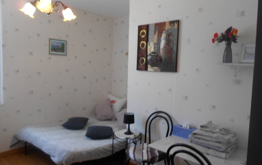 Location de vacances - Villa à Saint-Nicolas-des-Motets - Suite familiale avec coin  tv et lit convertible