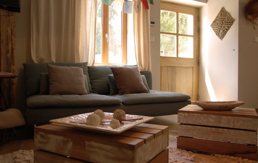 Location de vacances - Chambre d'hôtes à Saint-Laurent-des-Arbres - Salon gîte