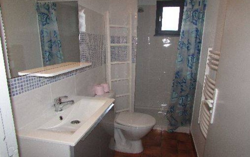 Location de vacances - Villa à Barneville-Carteret - Salle de douche rez de chaussée