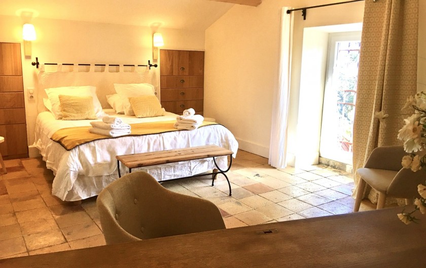 Location de vacances - Mas à Saint-Rémy-de-Provence - Une chambre avec lit 160/200 au 2eme étage du mas des pampres