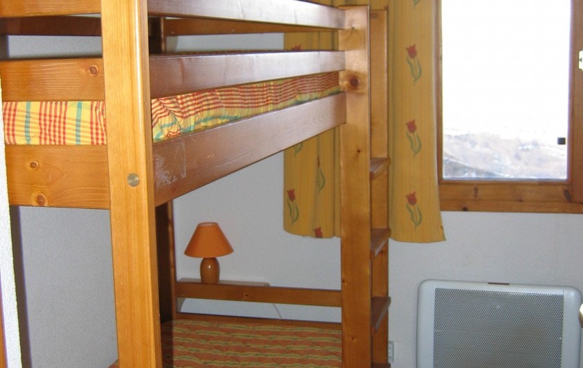 Location de vacances - Appartement à Le Corbier - Chambre 2 avec 2 lits superposés