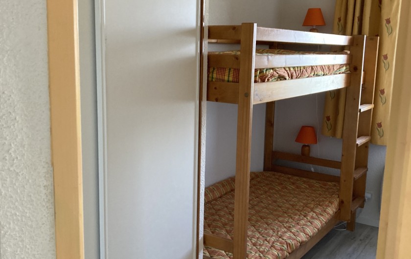 Location de vacances - Appartement à Le Corbier - Chambre 2 avec 2 lits superposés