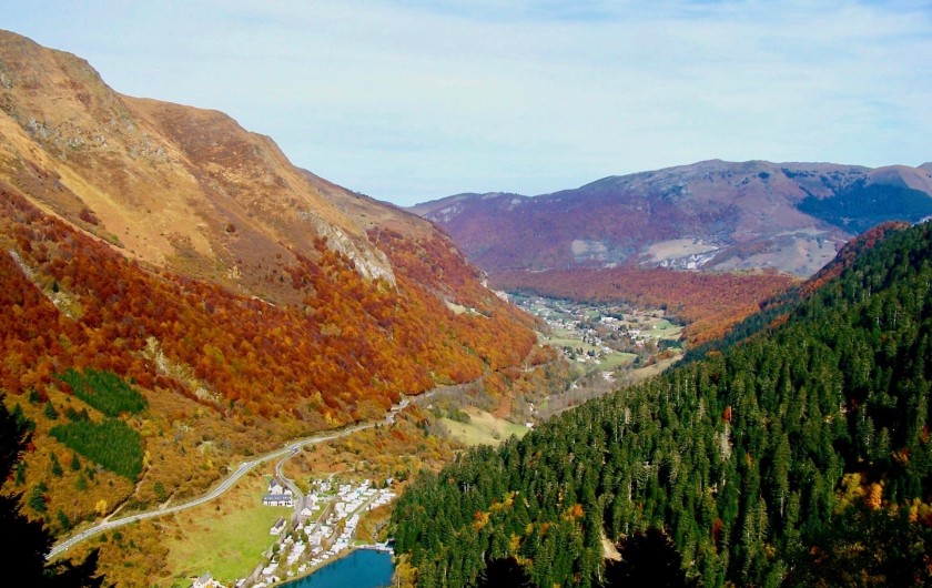 Location de vacances - Gîte à Campan - La haute vallée à l'automne