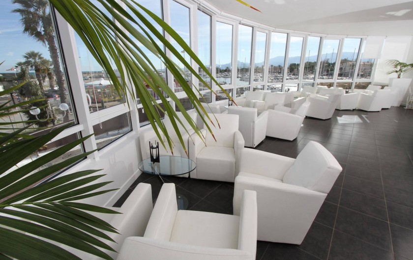 Location de vacances - Appartement à Saint-Cyprien Plage - Salon de la Mer - lieu de vie partage