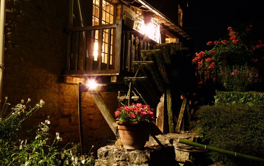 Location de vacances - Moulin à Migné-Auxances - la roue de nuit