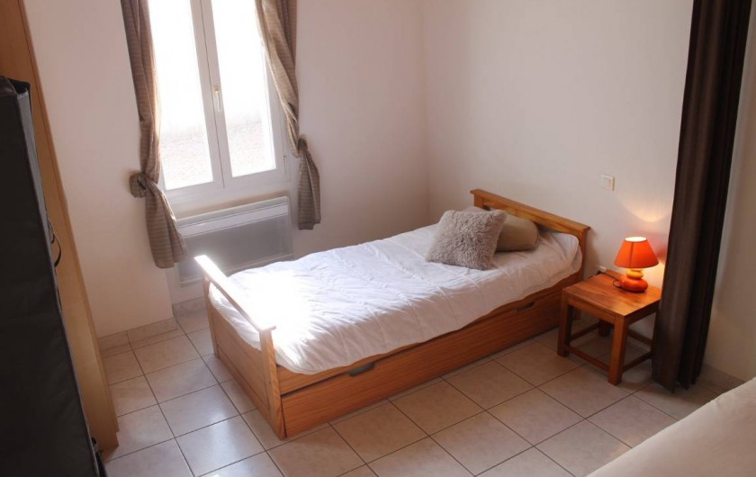 Location de vacances - Villa à Les Sables-d'Olonne - chambre n 2  partie lit gigogne