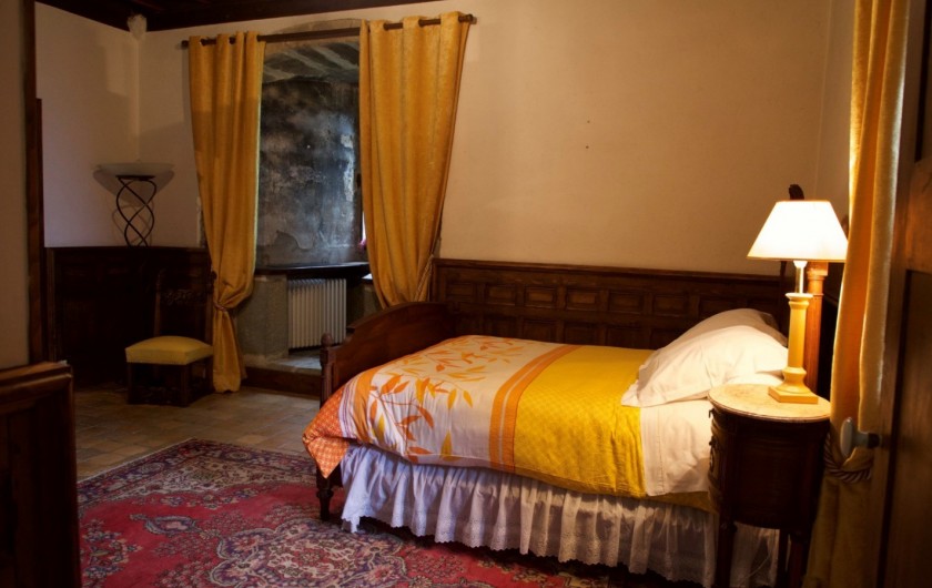 Location de vacances - Chambre d'hôtes à Brenthonne - 1ère chambre appartement Sainte Catherine  (1 lit double)