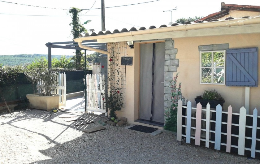 Location de vacances - Maison - Villa à Istres - le studio  Oustau d'Istryo (petite maison en provençale)