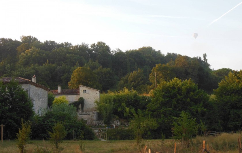 Location de vacances - Gîte à Lectoure - La Mouline de Belin depuis le potager