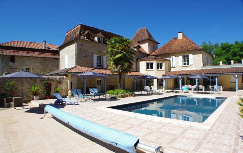 Location de vacances - Gîte à Faycelles - Terrasse piscine