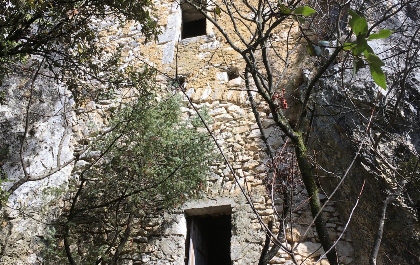 Location de vacances - Appartement à Saint-Montan - La grotte de l'Ermite - Saint Montan