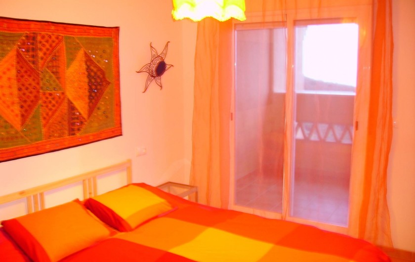Location de vacances - Maison - Villa à Torrox Costa - Chambre avec lit 140 balcon vue sur la mer