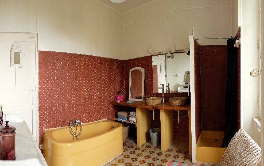 Location de vacances - Villa à Canari - grande salle de bains RDC