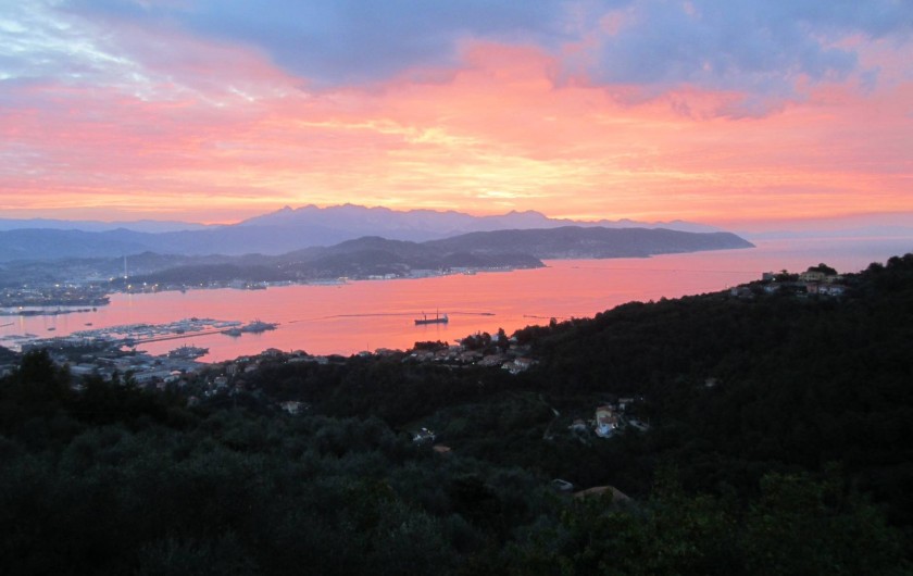 Location de vacances - Villa à La Spezia - La levee du soleil!