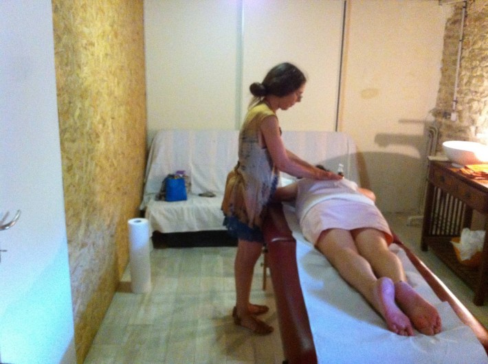 Location de vacances - Gîte à Sorans-lès-Breurey - Salle de massages sur rendez vous au sous-sol du gite.