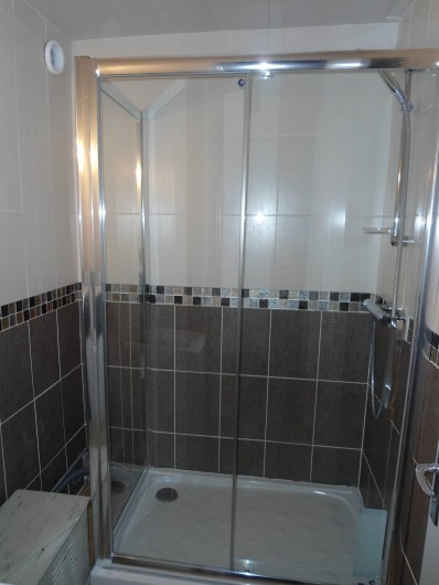 Location de vacances - Appartement à Le Touquet-Paris-Plage - la première salle de bain avec douche