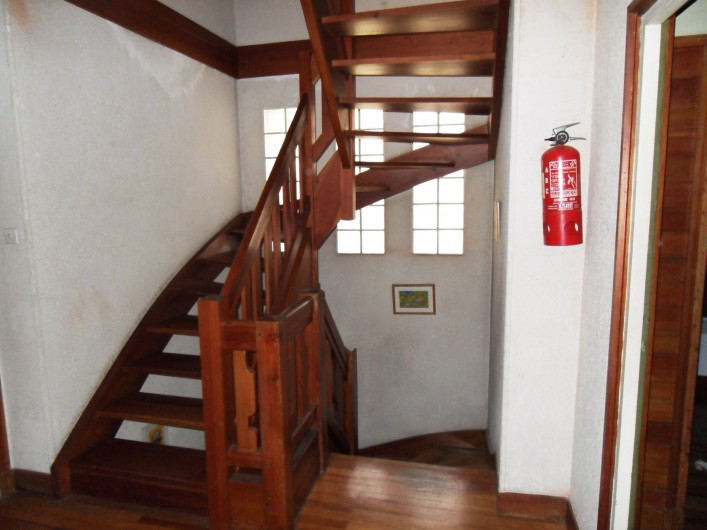 Location de vacances - Chalet à Saint-Bonnet-en-Champsaur - Escalier 2 ém étage