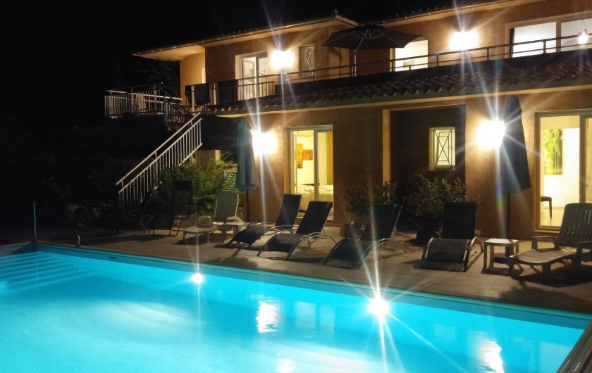 Location de vacances - Villa à Favone - Espace piscine pour bains de minuit ...