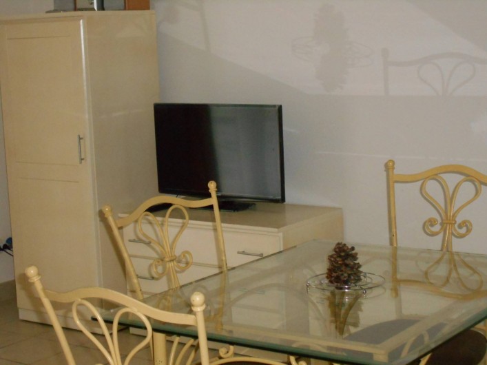 Location de vacances - Appartement à Alénya - TV écran plat