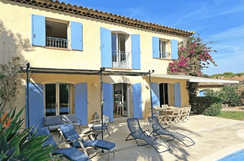 Location de vacances - Villa à Sanary-sur-Mer - Grand séjour salon salle à manger