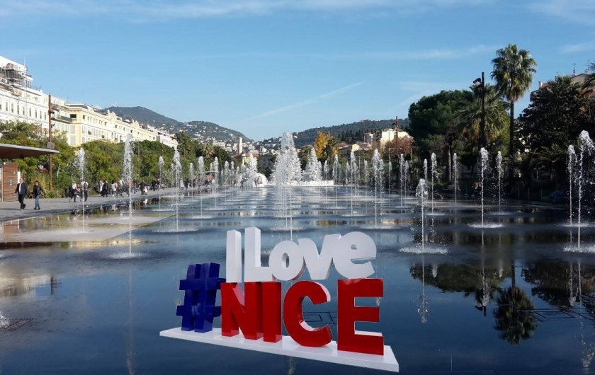 Location de vacances - Appartement à Nice - La "coulée verte" à Nice
