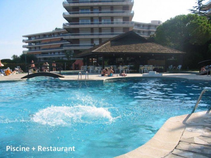 Location de vacances - Appartement à Nice - La piscine et Club House