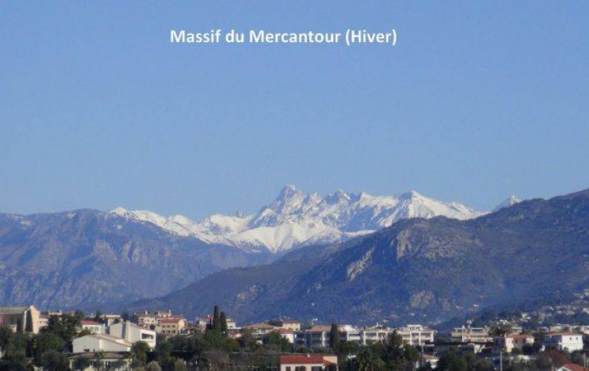 Location de vacances - Appartement à Nice - Les sommets des Alpes du sud vus du balcon du salon