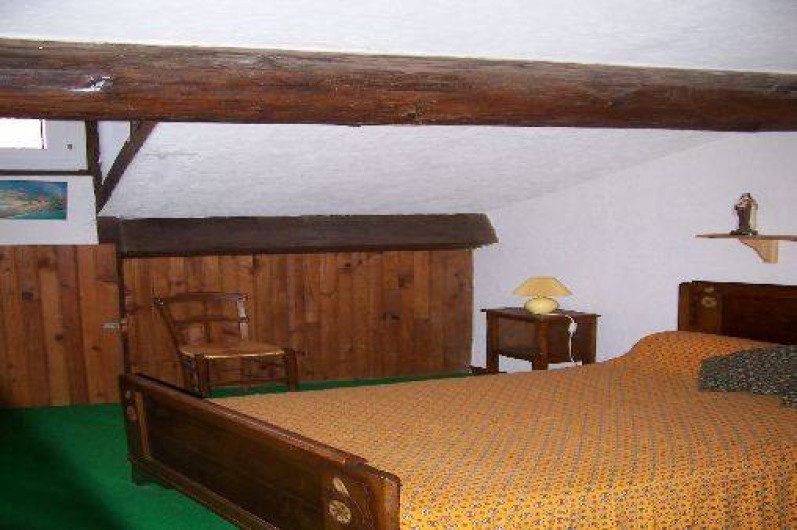 Location de vacances - Villa à Belcaire - Chambre 2 Lit en 140 + lit en 90