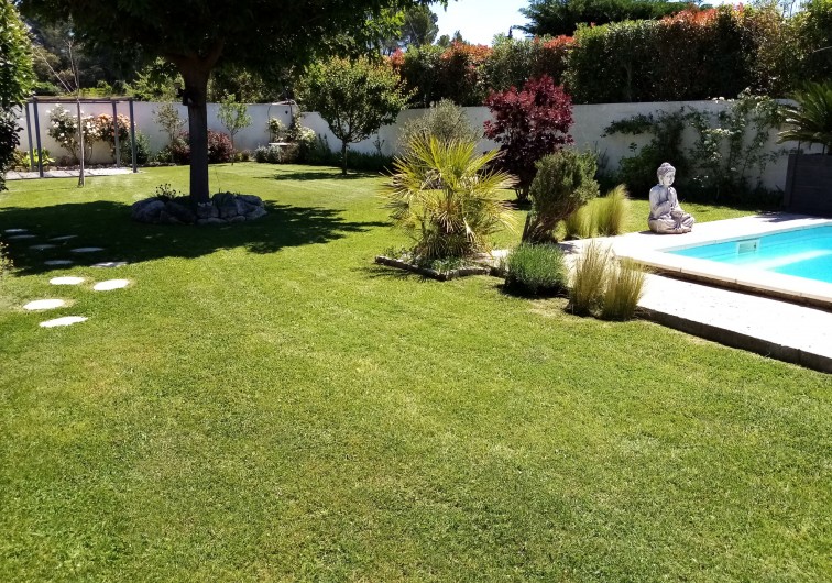 Location de vacances - Gîte à L'Isle-sur-la-Sorgue - Jardin