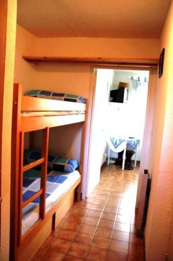 Location de vacances - Appartement à Cerbère - la cabine avec les lits superposés