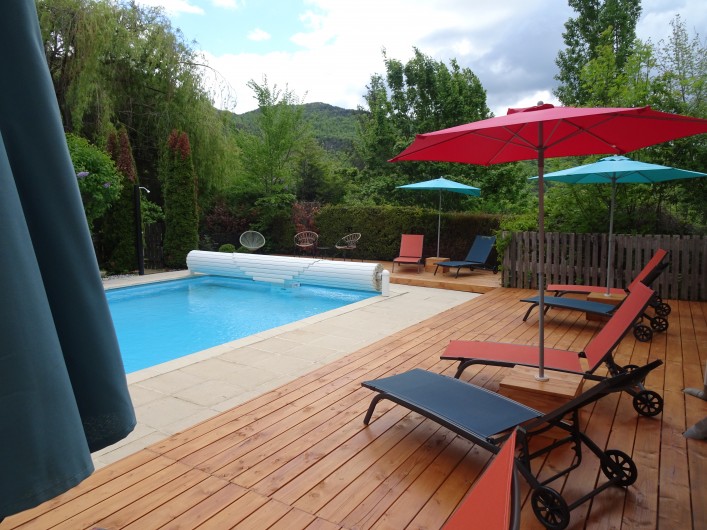 Location de vacances - Chambre d'hôtes à Venterol - Piscine