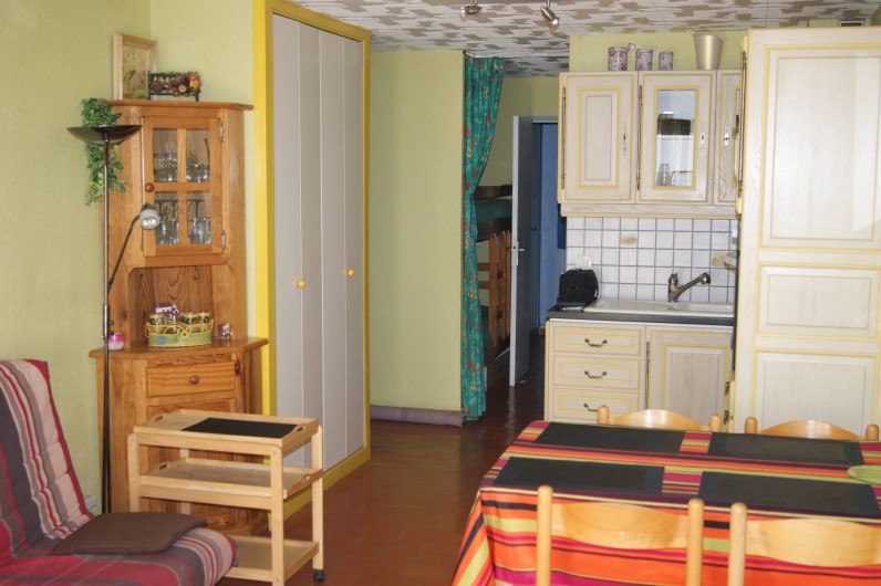 Location de vacances - Appartement à Le Barcarès - vue coin cuisine 3