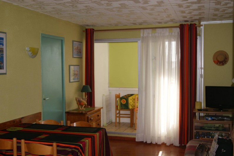 Location de vacances - Appartement à Le Barcarès - vue pièce principale 2