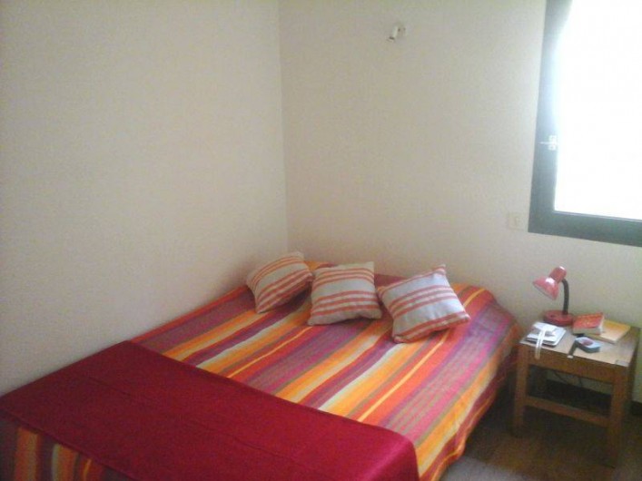 Location de vacances - Maison - Villa à Ajaccio - Chambre au 1er étage comprenant un lit double