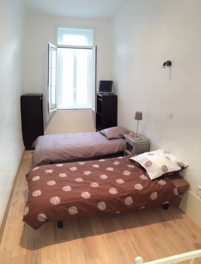 Location de vacances - Appartement à Marseille - Chambre 2 de 12 m2 : 3 lits 1 place 90 cm