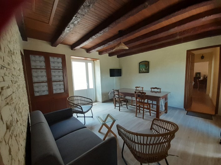 Location de vacances - Gîte à Sainte-Eulalie-d'Ans - Salle à manger vue NO