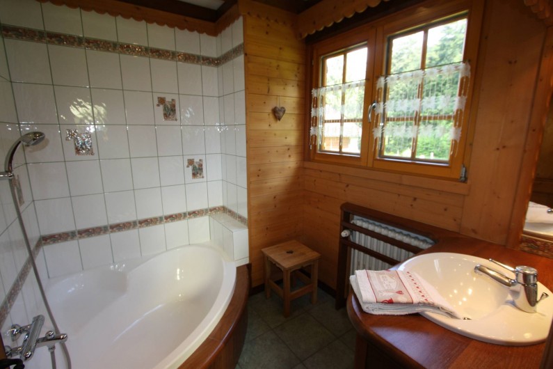 Location de vacances - Chalet à Xonrupt-Longemer - SDB avec baignoire