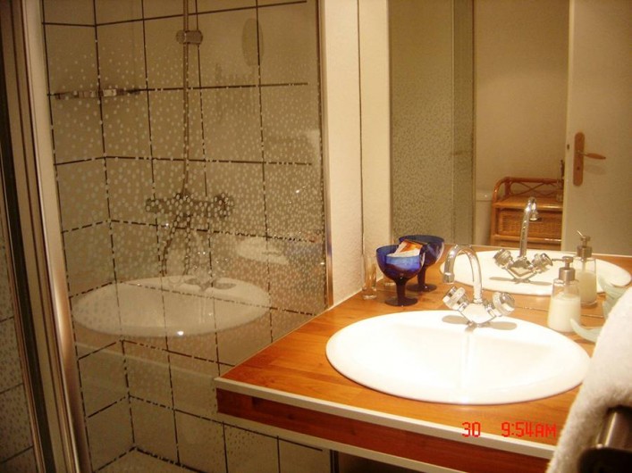 Location de vacances - Chambre d'hôtes à Kuttolsheim - Duplex Lune salle de douches  WC