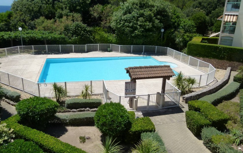 Location de vacances - Studio à Sausset-les-Pins - La piscine privée