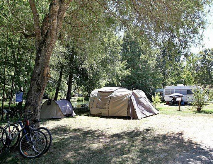 Location de vacances - Camping à Saint-Hilaire-de-Lusignan
