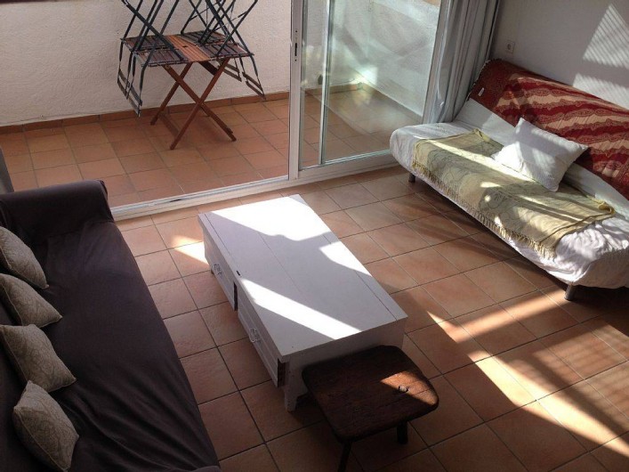 Location de vacances - Appartement à Cadaqués - salon oubert