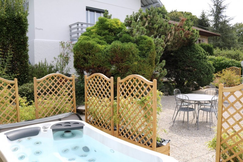 Location de vacances - Appartement à Aix-les-Bains - L'ambiance alcôve, détente assurée