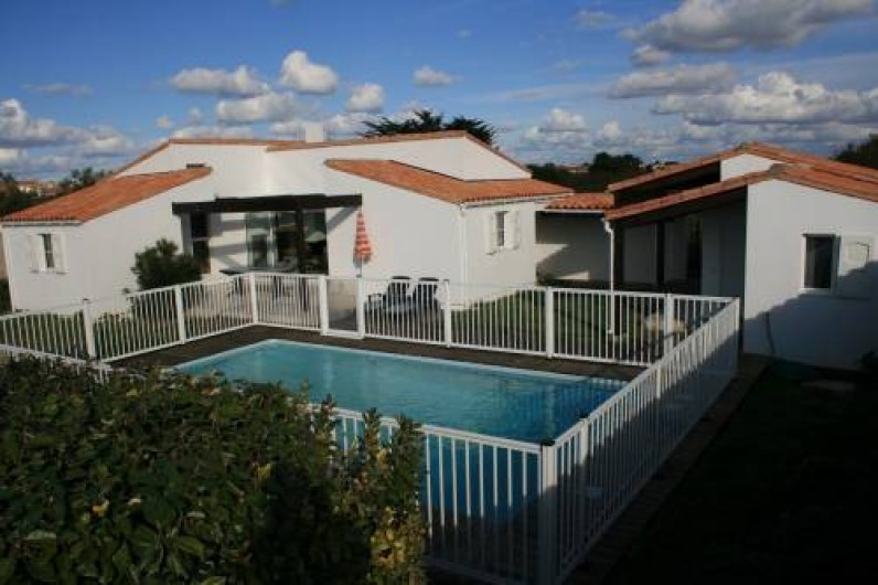Location de vacances - Maison - Villa à Sainte-Marie-de-Ré - Piscine et maison