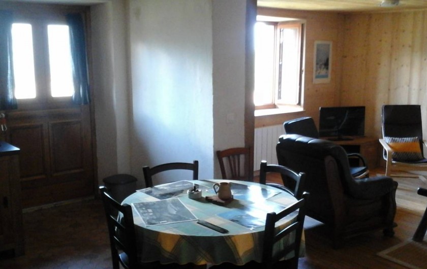 Location de vacances - Appartement à Servoz - cuisine /salon