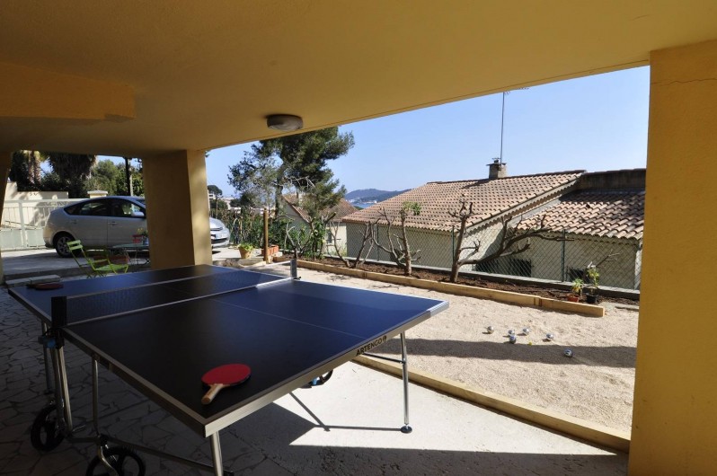Location de vacances - Villa à Tamaris - Rez de jardin ping pong et terrain de pétanque