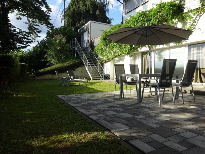 Location de vacances - Appartement à Linz am Rhein - Terrasse et jardin avec ameublement