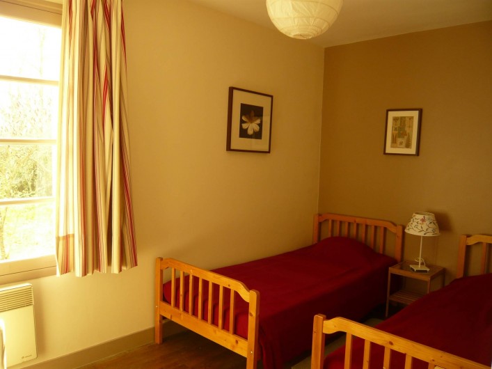 Location de vacances - Gîte à Azay-le-Rideau - chambre deux lits 90x200