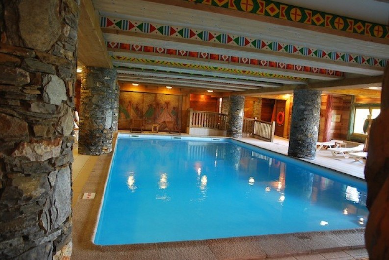 Location de vacances - Appartement à Arc 1800 - La piscine couverte et chauffée avec saunas et hammam est disponible au rdc