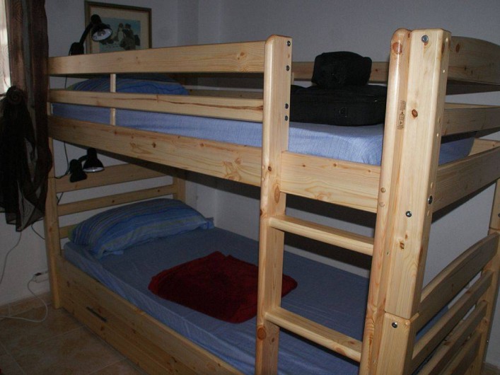 Location de vacances - Appartement à Punta Prima - Chambre 2 avec lit superposés